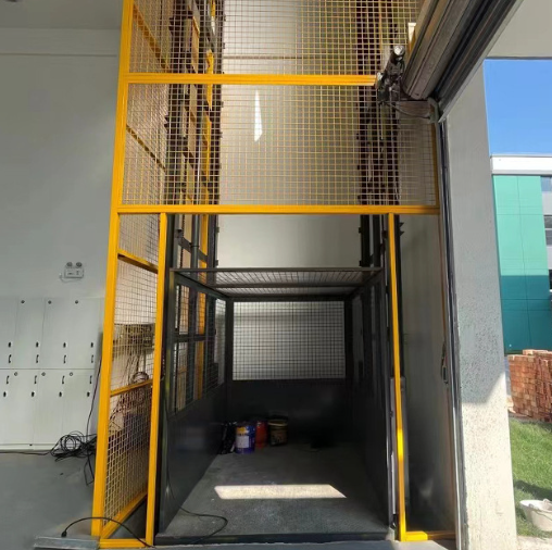 台州导轨式升降机助力物流园破解运输难题